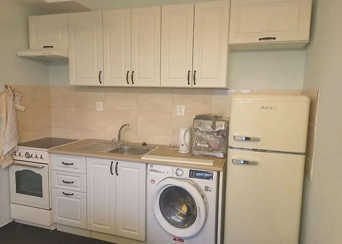 Mezi Zamky Apartment *